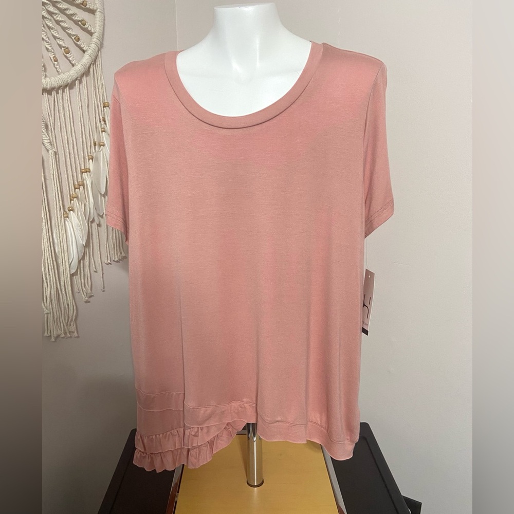 Hannah Women’s Pink Asymmetrical Ruffled Short Sleeve Tee Size Large